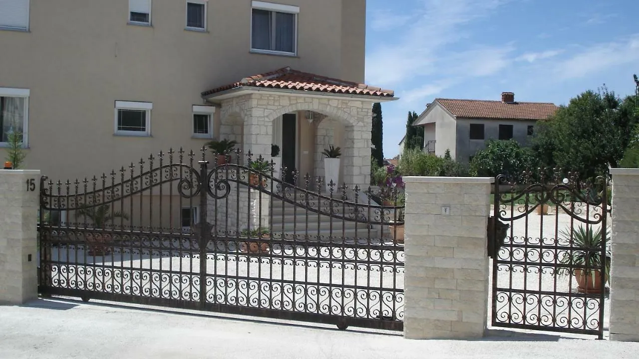 Villa Meli - Apartments Mit Meerblick Medulin Chorvatsko