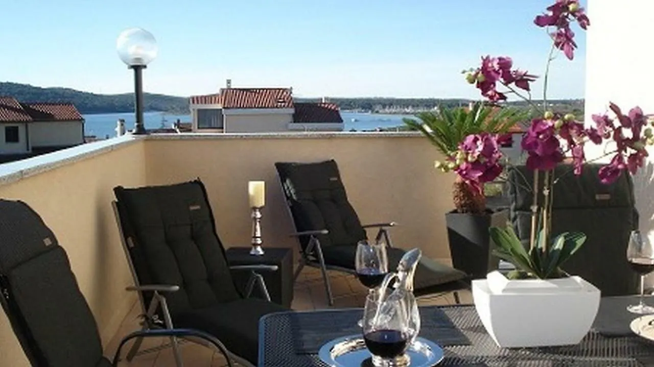 Villa Meli - Apartments Mit Meerblick Medulin